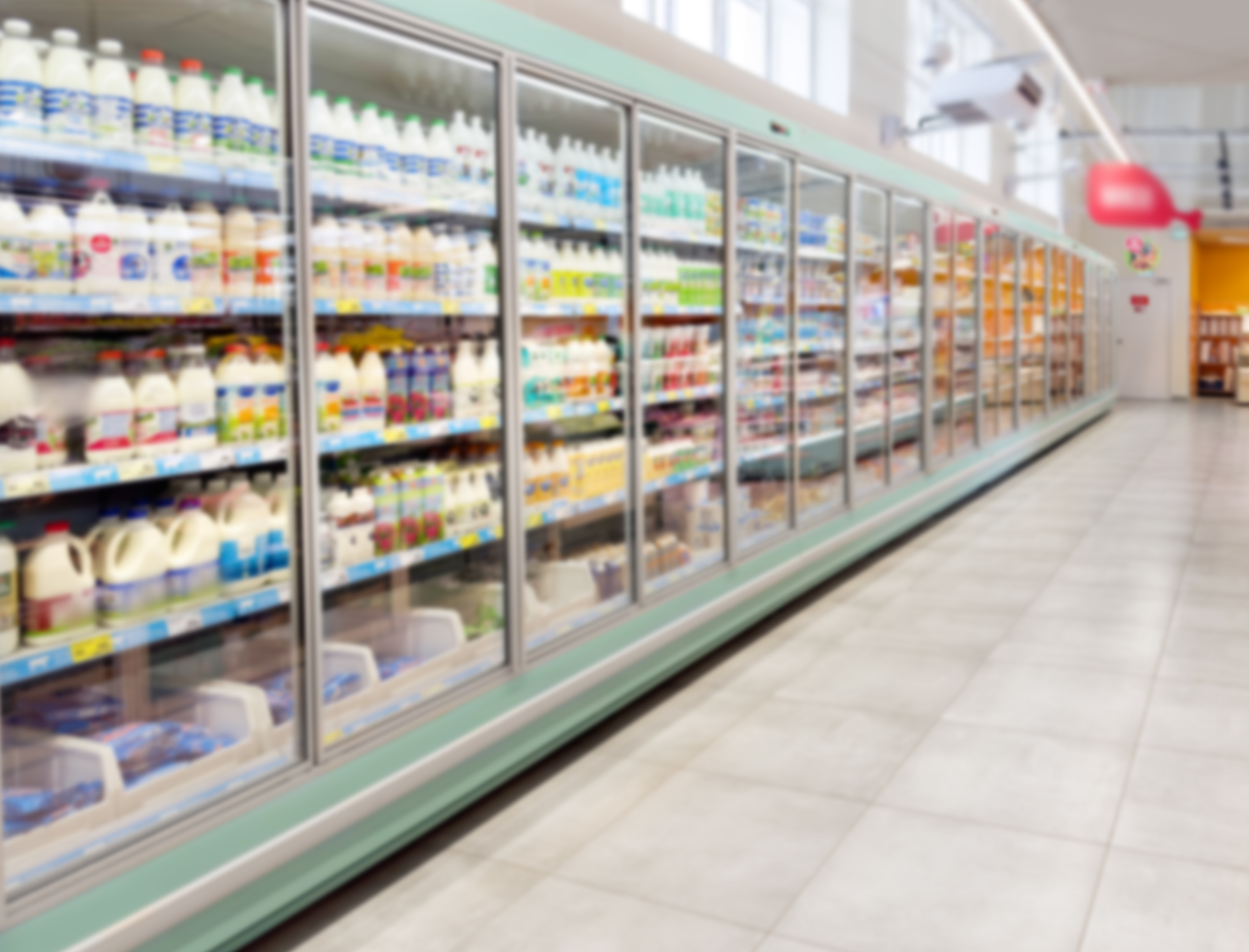 Imagen ilustrativa de personas y facturación electrónica